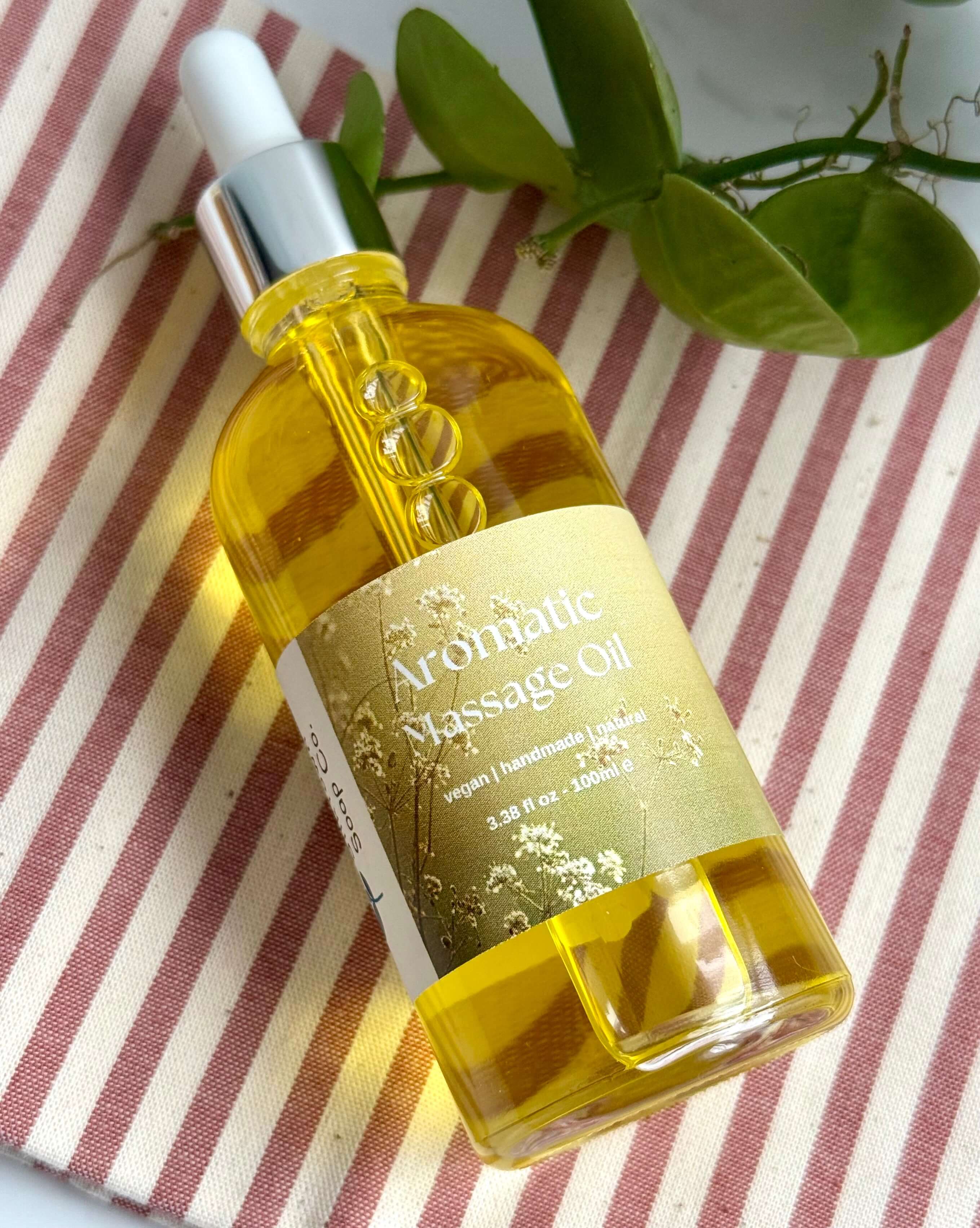Aromatic body oil