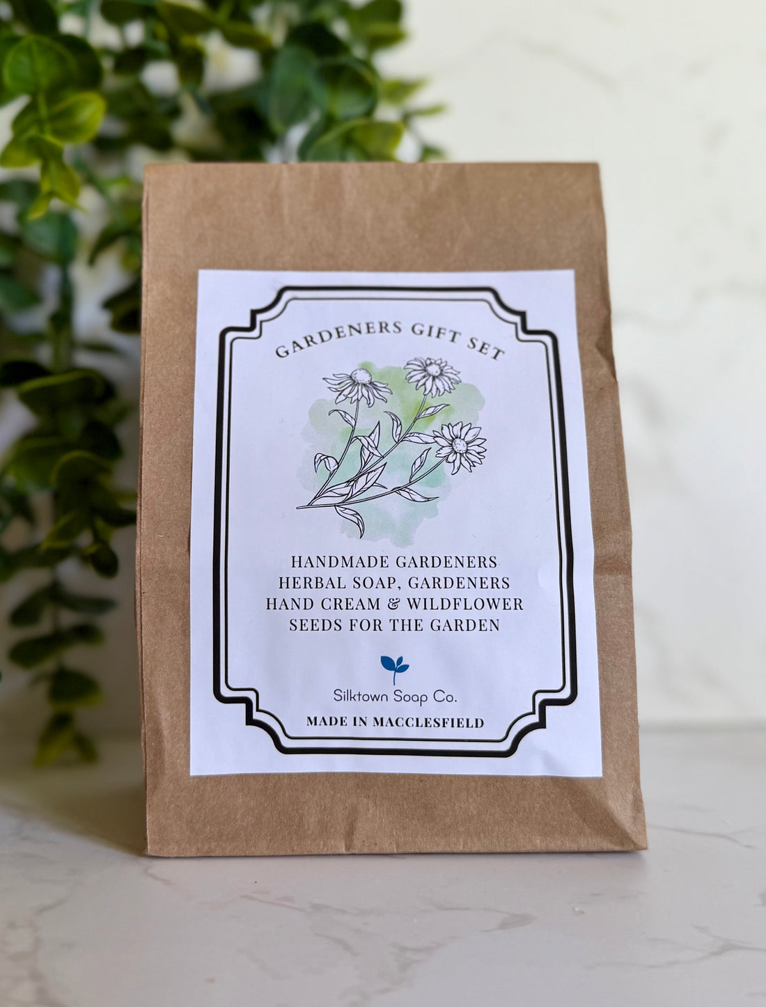 Gardeners gift set packaging with a label on a white background